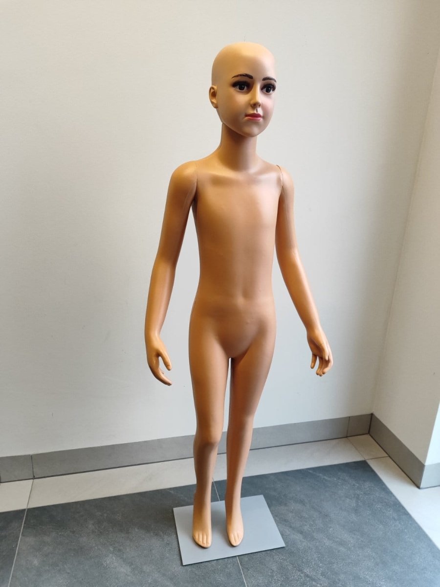 manekin łys dzięcięcy 2.jpg