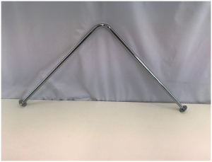 Kabina do przebierania-metalowa, chromowana, w kształcie litery L. Rozmiar 900 x 900 mm.