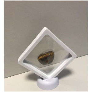 Uniwersalne opakowanie na prezent-ramka z przezroczystym elastycznym silikonowym okienkiem.Rozmiar 18 x 18 cm. Kolor Biały.