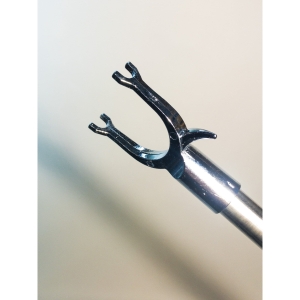 Kij teleskopowy-uchwyt do wieszania wieszaków na ubrania lub inne towary.Długość do 2 m